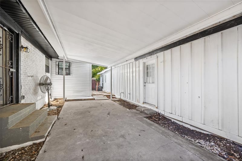 4521 Malden Lane, Dallas TX 75216 - Photo 16