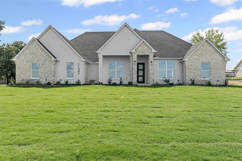 1132 Dobbs Trail, Springtown TX 76082