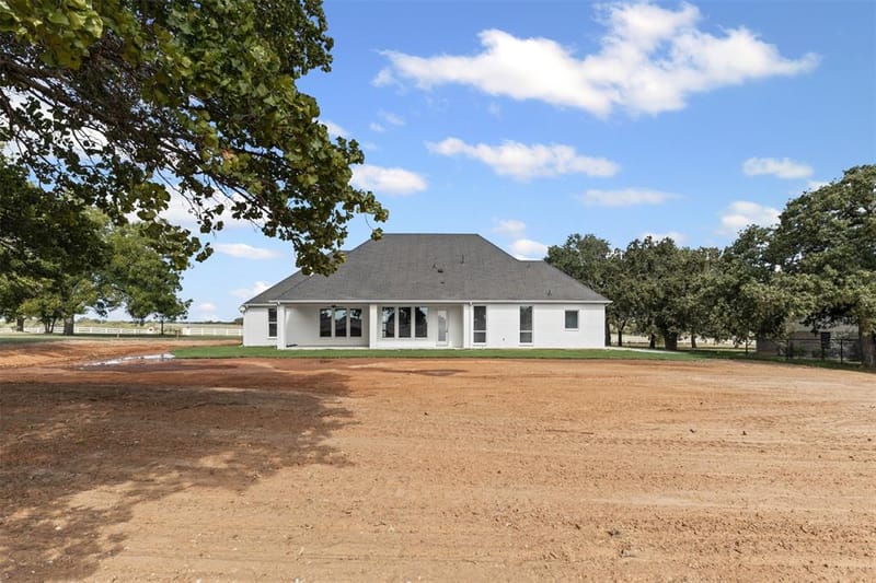 1132 Dobbs Trail, Springtown TX 76082 - Photo 35