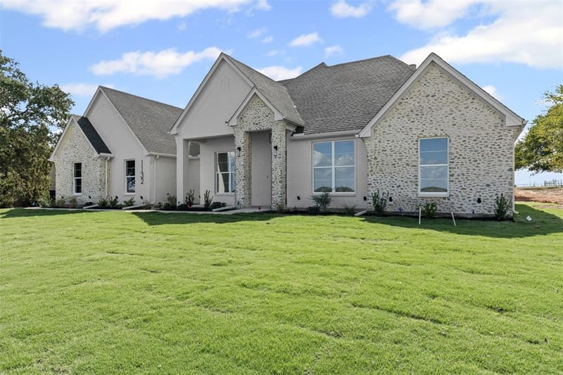1132 Dobbs Trail, Springtown TX 76082 - Photo 4