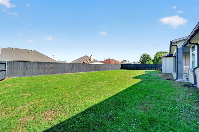 312 W James Street, Mabank TX 75147 - Photo 34