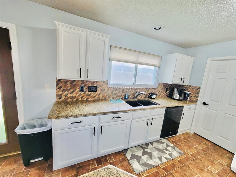 7406 Armstrong Lane, Rowlett TX 75089 - Photo 4