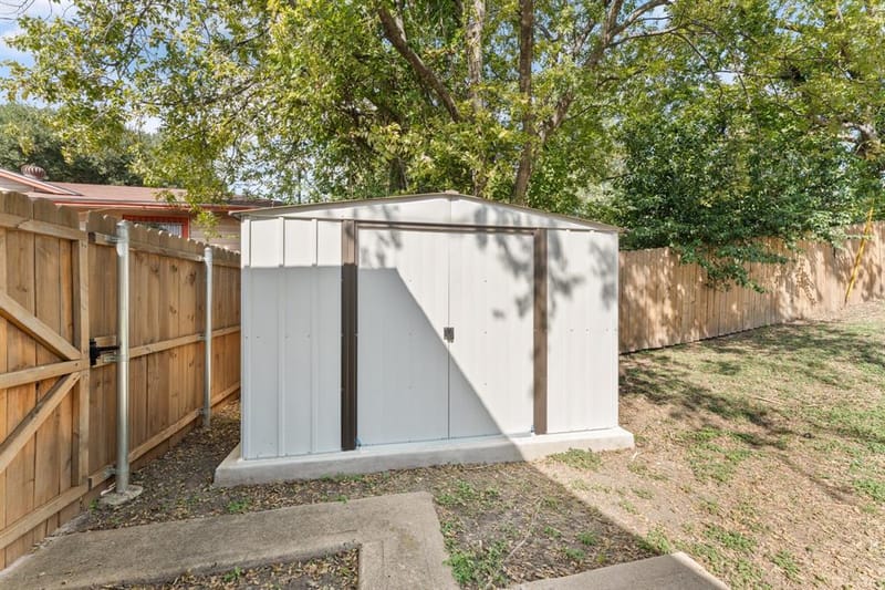 12136 Willowdell Drive, Dallas TX 75243 - Photo 23