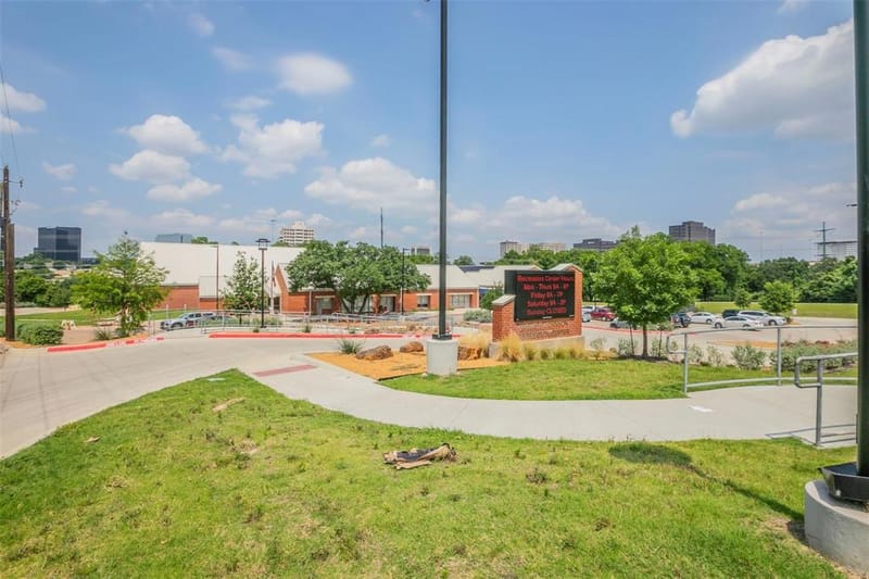 12136 Willowdell Drive, Dallas TX 75243 - Photo 32