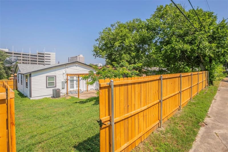 12136 Willowdell Drive, Dallas TX 75243 - Photo 24