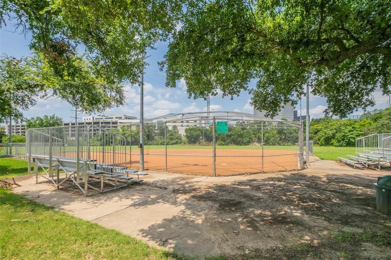 12136 Willowdell Drive, Dallas TX 75243 - Photo 31