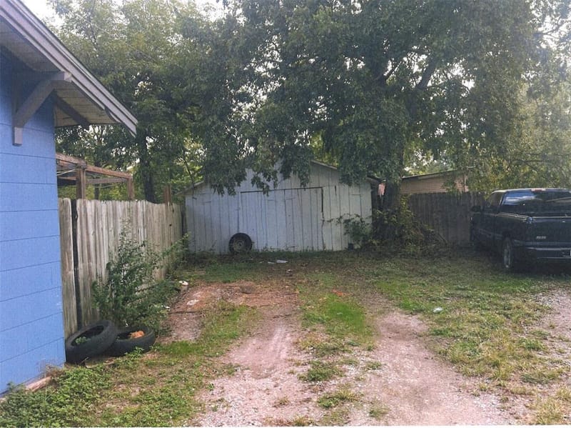 2609 1 ST, Brownwood TX 76801 - Photo 3