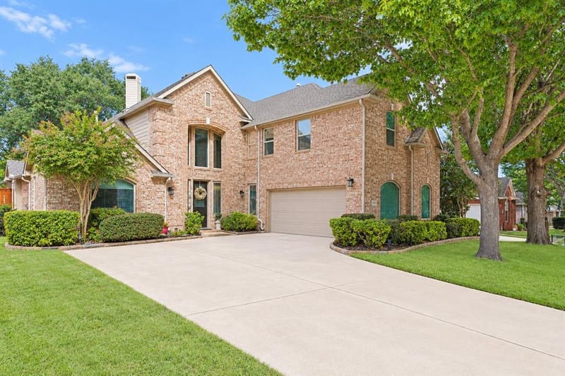 2404 Creek Ridge Drive, McKinney TX 75072 - Photo 2