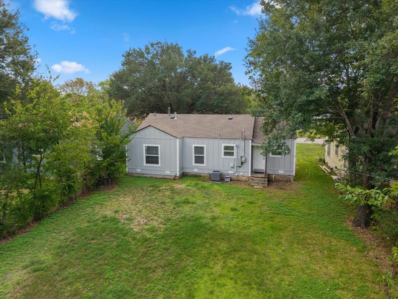 1610 Cherry Avenue, Corsicana TX 75110 - Photo 5
