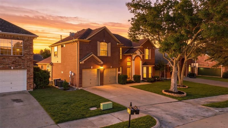 9006 Hogan Drive, Rowlett TX 75089
