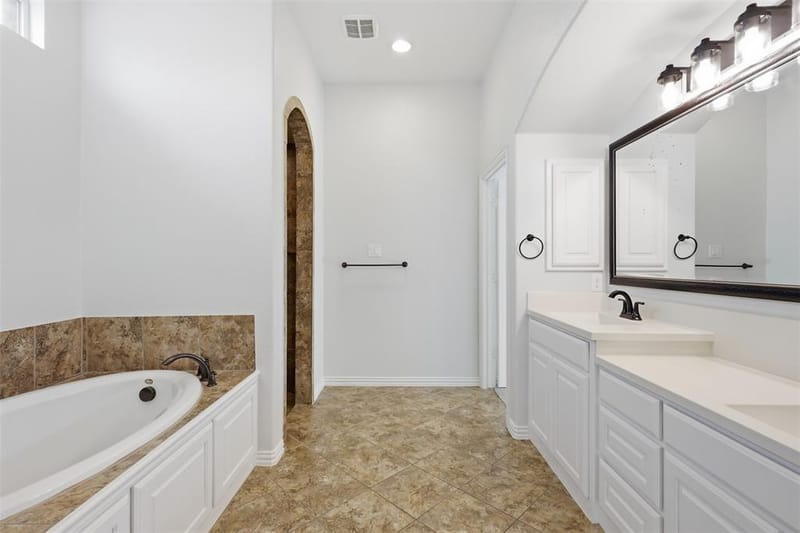 2710 Navajo Road, Corinth TX 76210 - Photo 10