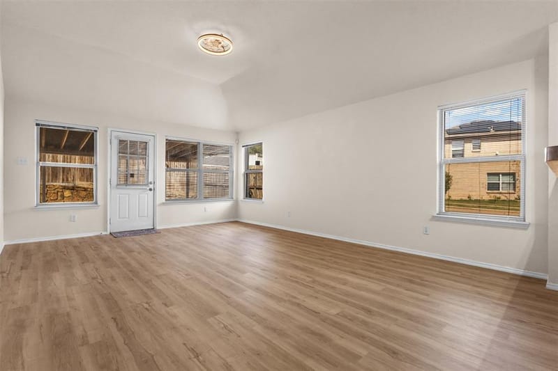 5169 Westgrove Boulevard, Haltom City TX 76117 - Photo 9