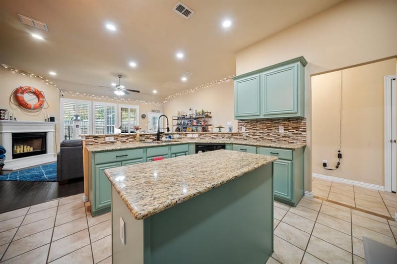 107 Jennie Court, Ferris TX 75125 - Photo 23