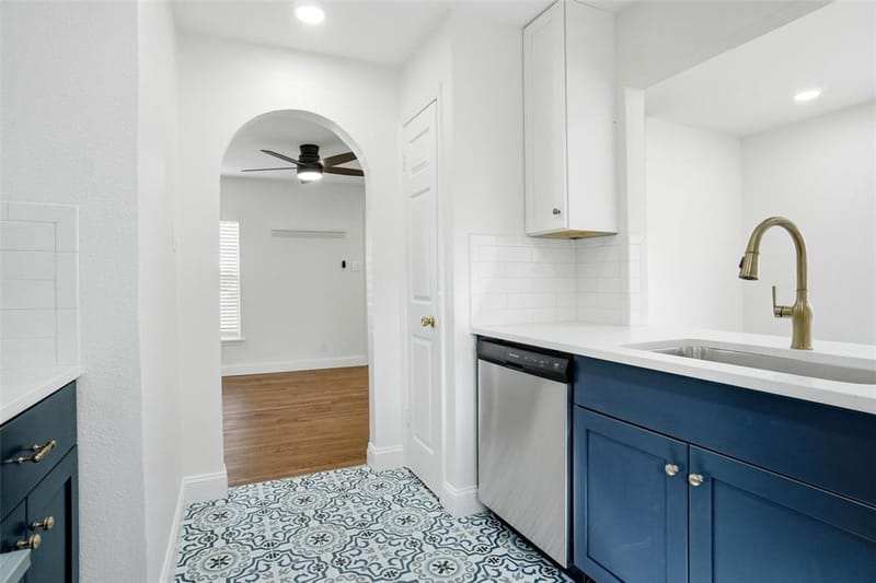 10430 Desdemona Drive, Dallas TX 75228 - Photo 9