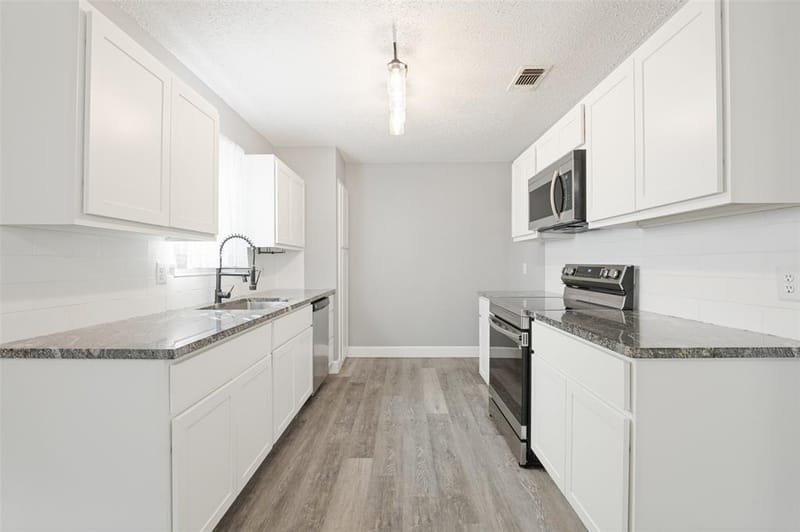 6411 Juliette Run, Arlington TX 76002 - Photo 12