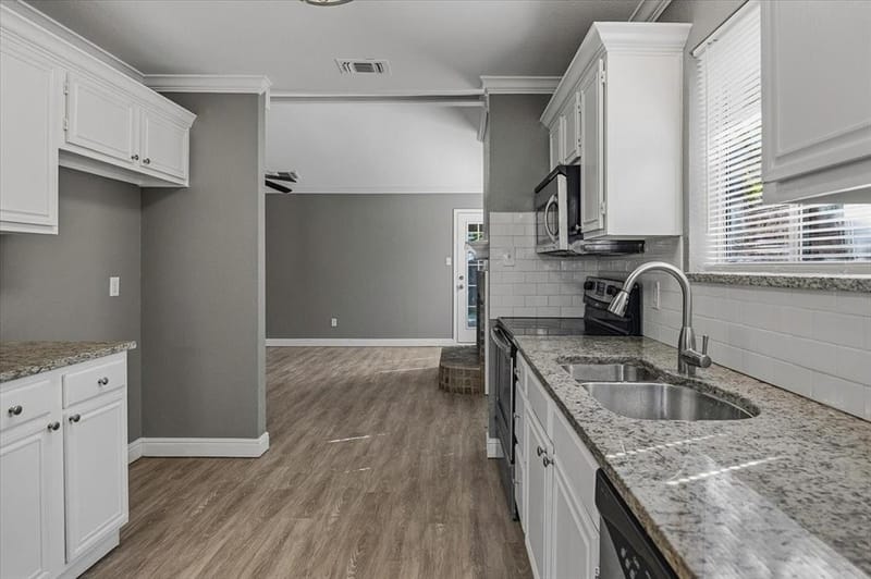 1211 Glen Creek Drive, Mansfield TX 76063 - Photo 9