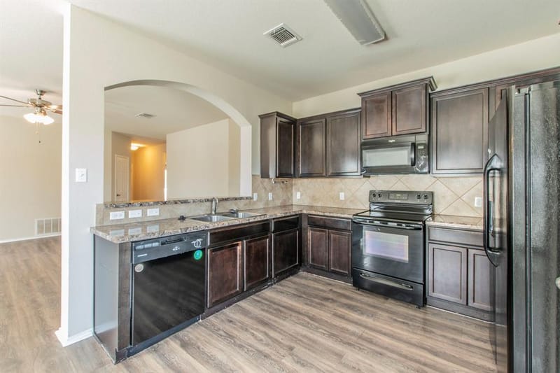 308 Chrislyn Drive, Troy TX 76579 - Photo 6