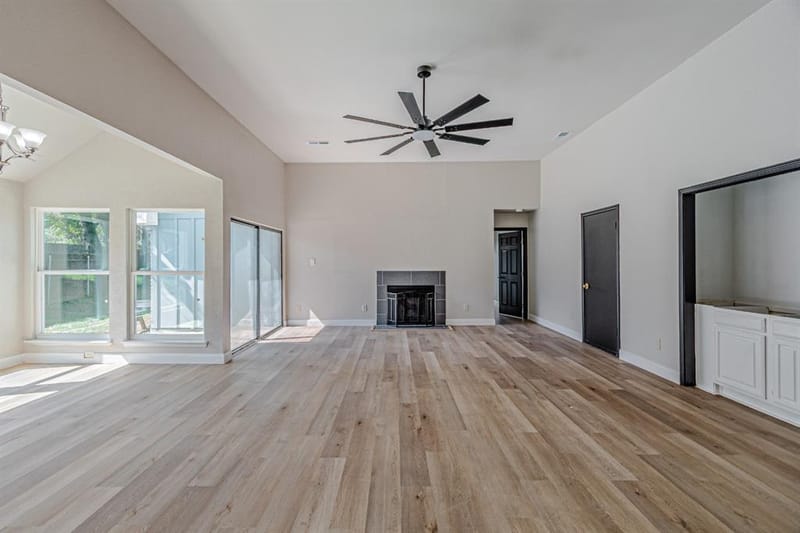4706 Artesia Court, Arlington TX 76016 - Photo 5