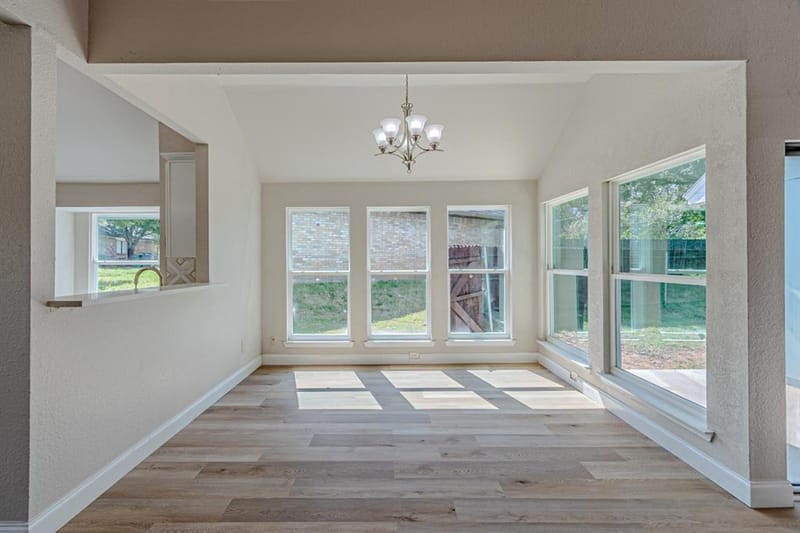 4706 Artesia Court, Arlington TX 76016 - Photo 4