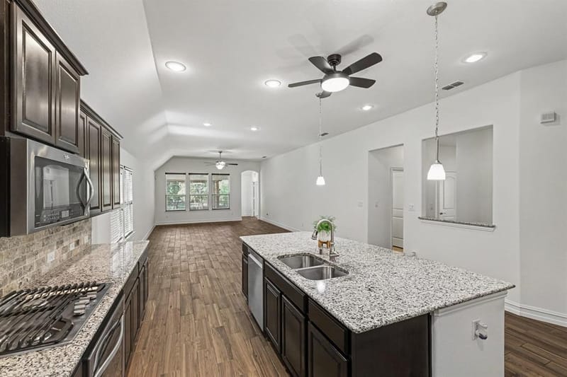 6706 Rutledge Court, Garland TX 75044 - Photo 5