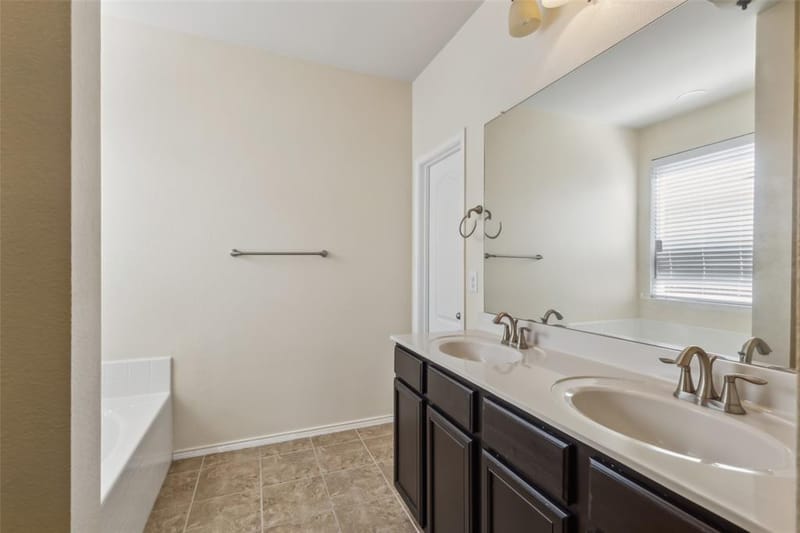 2030 Abbey Road, Heartland TX 75126 - Photo 23