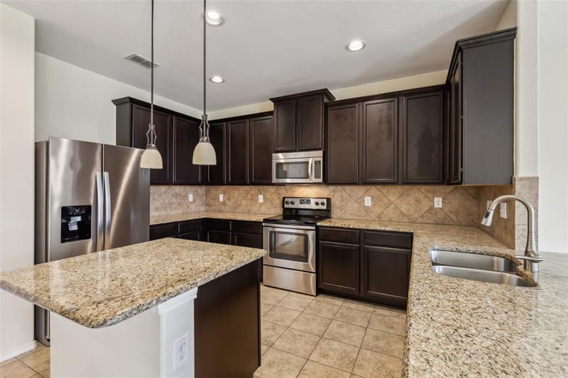 2030 Abbey Road, Heartland TX 75126 - Photo 12