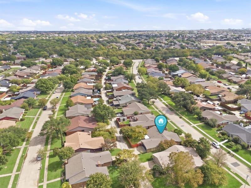 2203 Belton Drive, Carrollton TX 75007 - Photo 2