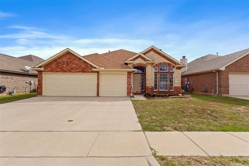 7428 Gairlock Drive, Fort Worth TX 76179