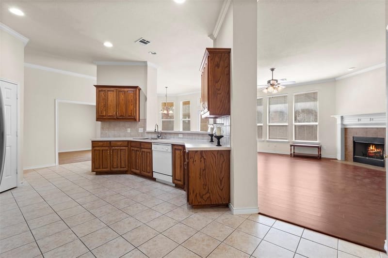 7428 Gairlock Drive, Fort Worth TX 76179 - Photo 9