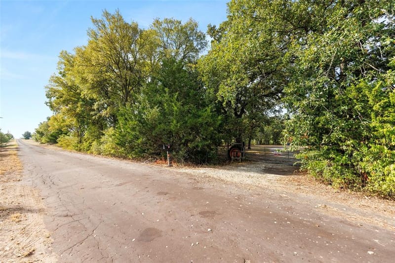 982 Lcr 131, Mount Calm TX 76673 - Photo 18