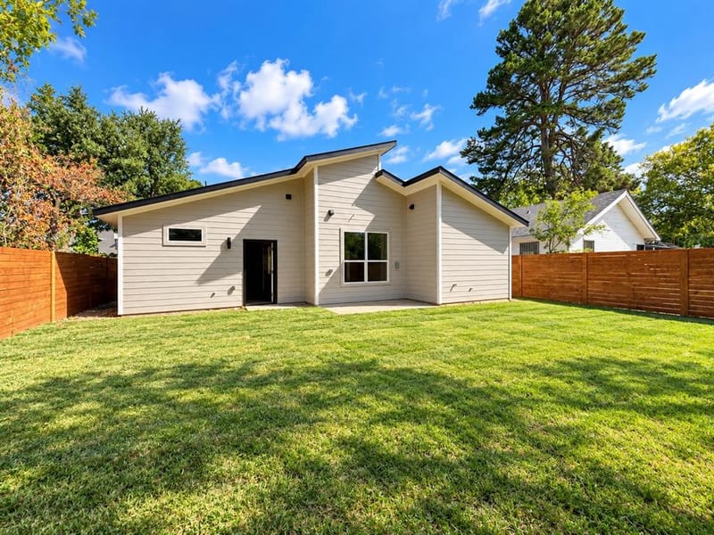 5115 Echo Avenue, Dallas TX 75215 - Photo 15