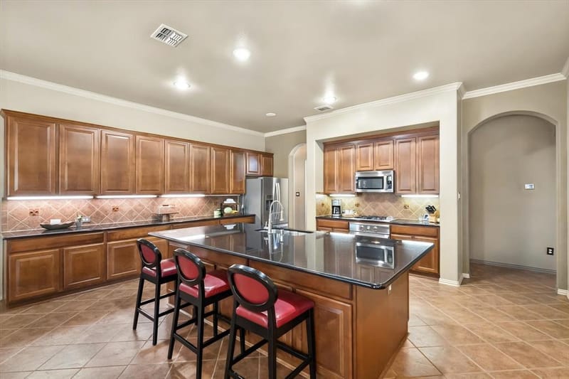 1100 Starleaf Drive, Mansfield TX 76063 - Photo 12
