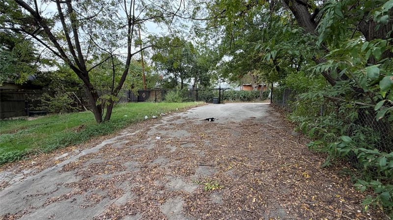 1434 Carson Street, Dallas TX 75216 - Photo 28