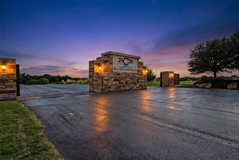 244 Martin Drive, Granbury TX 76049 - Photo 37