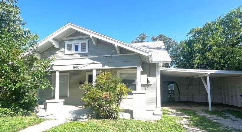 1607 Avenue I, Brownwood TX 76801