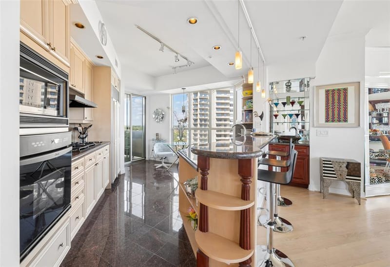 3401 Lee Parkway # 1007, Dallas TX 75219 - Photo 7