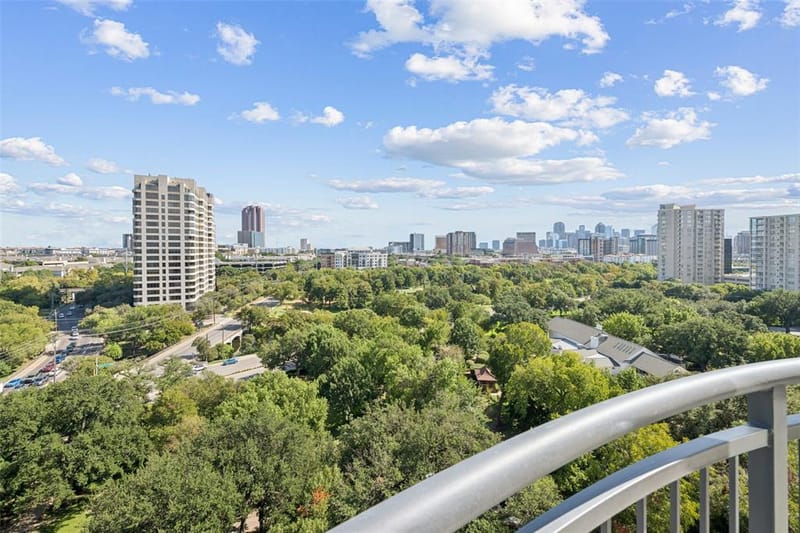 3401 Lee Parkway # 1007, Dallas TX 75219 - Photo 4