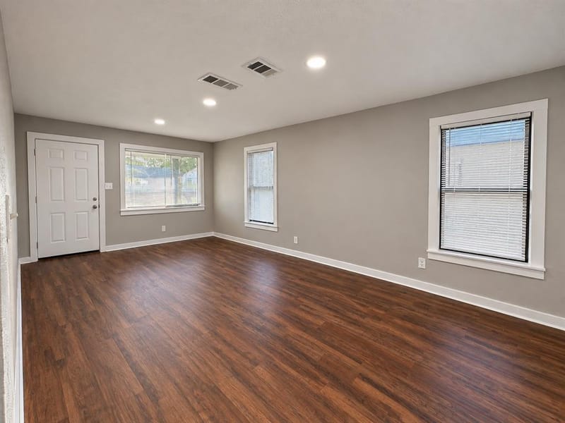 5140 Dimple Jackson Street, Dallas TX 75210 - Photo 4