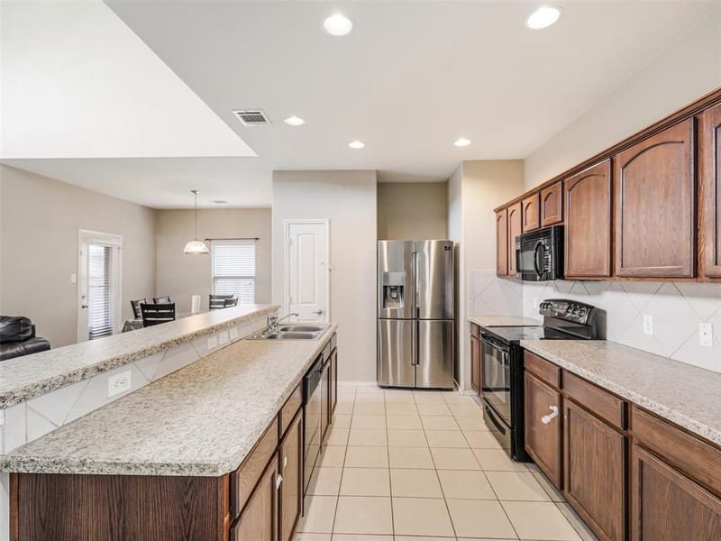9720 Tipperary Drive, McKinney TX 75072 - Photo 6