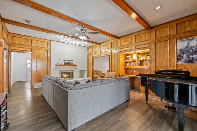 310 Doral Place, Garland TX 75043 - Photo 4