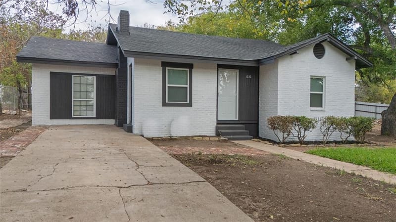 1032 W Oak Street, Weatherford TX 76086 - Photo 2