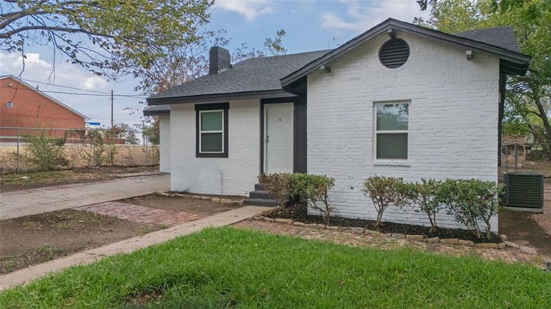 1032 W Oak Street, Weatherford TX 76086 - Photo 3
