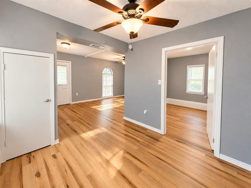 1032 W Oak Street, Weatherford TX 76086 - Photo 32
