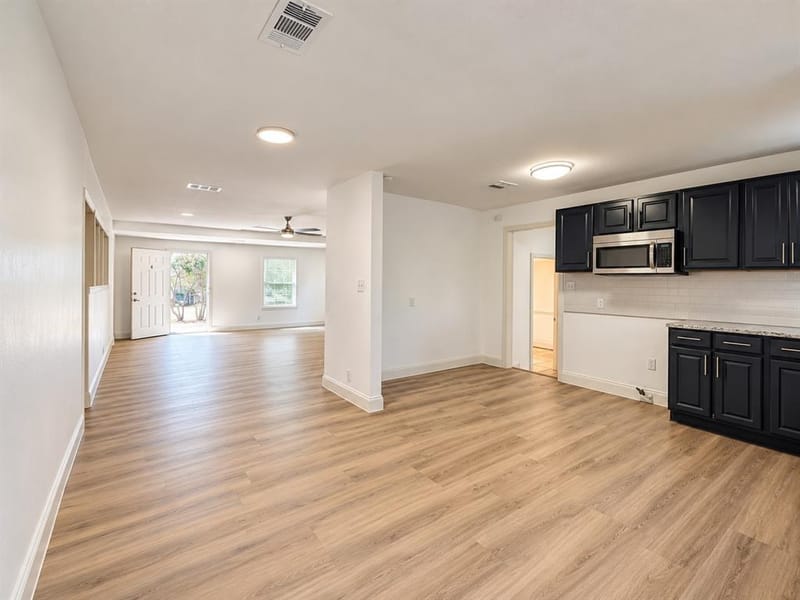 1032 W Oak Street, Weatherford TX 76086 - Photo 9