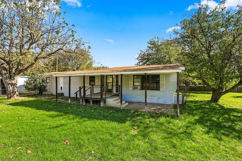 12209 Moonway Lane, Burleson TX 76028 - Photo 2