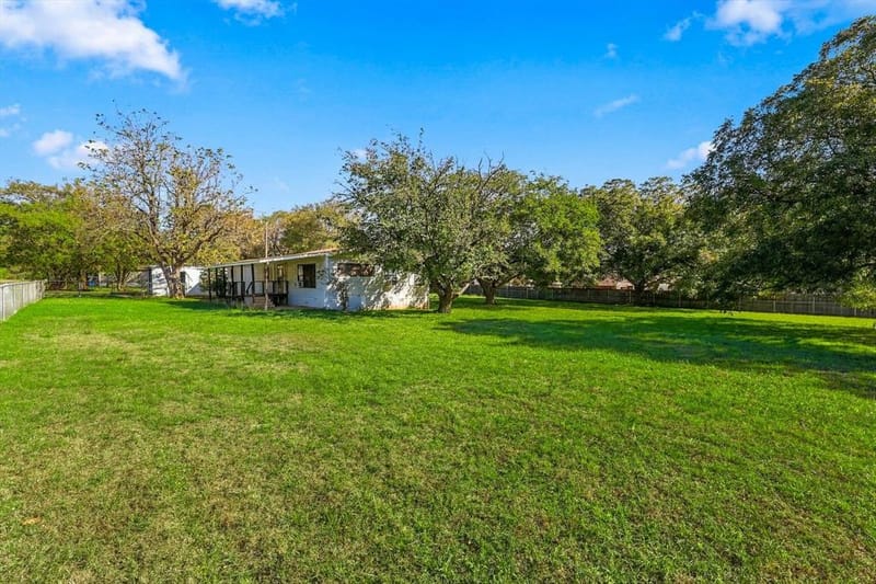 12209 Moonway Lane, Burleson TX 76028 - Photo 24