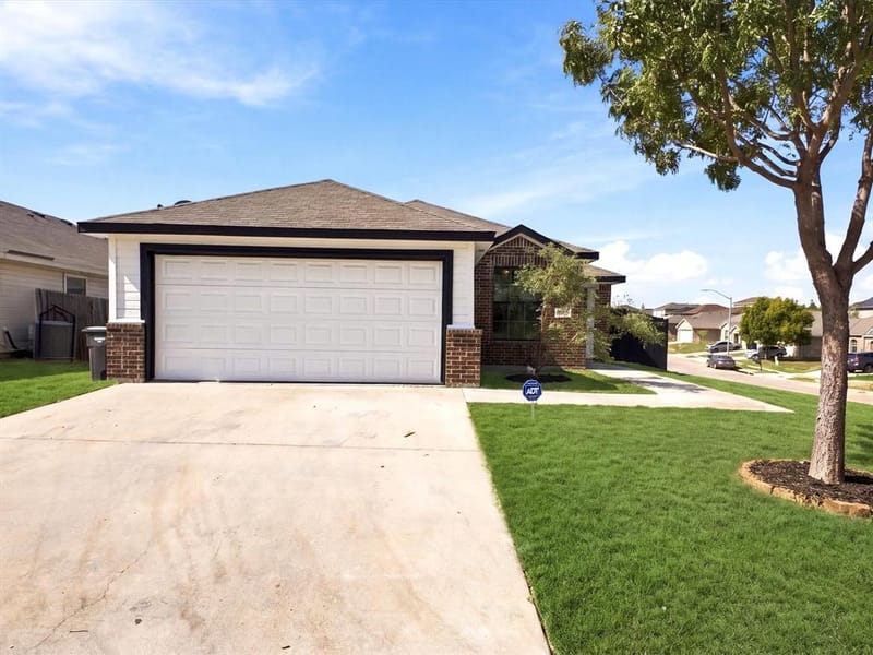 4000 Rosita Street, Fort Worth TX 76119