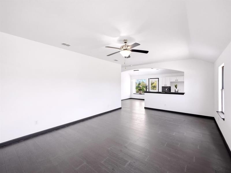 4000 Rosita Street, Fort Worth TX 76119 - Photo 4
