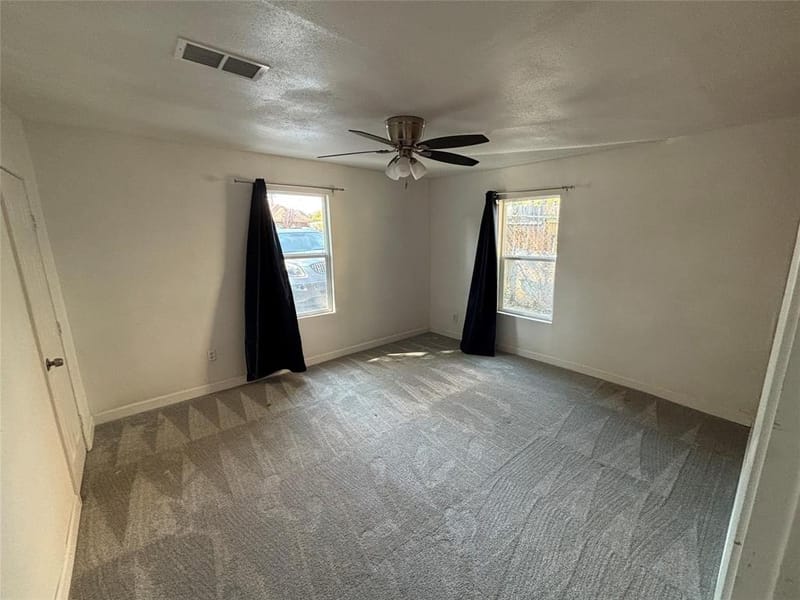 1303 E Myrtle Street, Fort Worth TX 76104 - Photo 4
