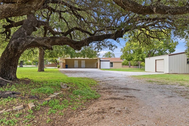 1822 VINE Street, Brownwood TX 75801 - Photo 32